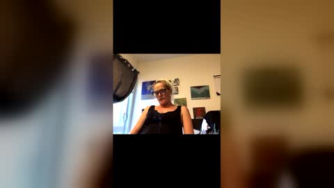 Snapshot of keroseneangel chatting on 01.18.26 KeroseneAngel online show from 01.18.26