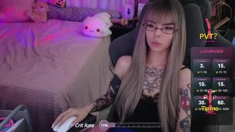 Snapshot of kerry_kirk chatting on 03.08.25 Kerry online show from 03.08.25