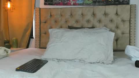 Kery Hillson online show from 02.12.25