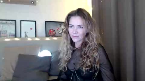 kessiecage online show from 12.13.24