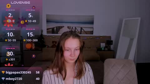 Snapshot of ketrin_n_ chatting on 12.22.24 Ketrin online show from 12.22.24
