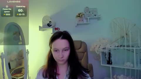 Snapshot of ketrin_n_ chatting on 03.10.25 Ketrin online show from 03.10.25