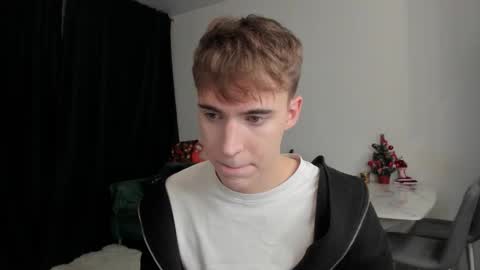 Snapshot of kevin_martin8 chatting on 01.04.25 Kevin Martin online show from 01.04.25