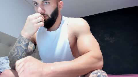 Snapshot of kevin_muscle1 chatting on 03.26.26 Kevin online show from 03.26.26
