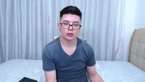 Snapshot of kevinhunts chatting on 02.23.25 Kevin online show from 02.23.25