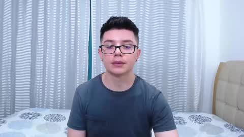 Snapshot of kevinhunts chatting on 02.26.25 Kevin online show from 02.26.25