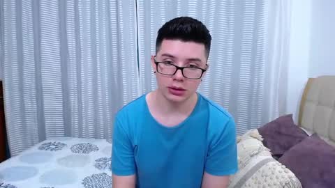 Snapshot of kevinhunts chatting on 02.26.25 Kevin online show from 02.26.25