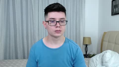 Snapshot of kevinhunts chatting on 09.15.25 Kevin online show from 09.15.25