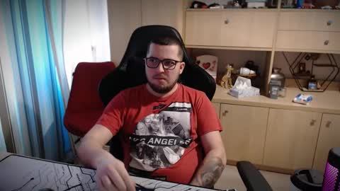 Kevinn online show from 12.15.25