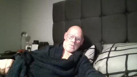 Snapshot of kevlooking4sez chatting on 12.14.24 kevlooking4sez online show from 12.14.24