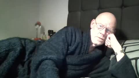 Snapshot of kevlooking4sez chatting on 01.02.25 kevlooking4sez online show from 01.02.25