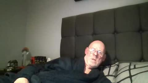 Snapshot of kevlooking4sez chatting on 01.28.25 kevlooking4sez online show from 01.28.25