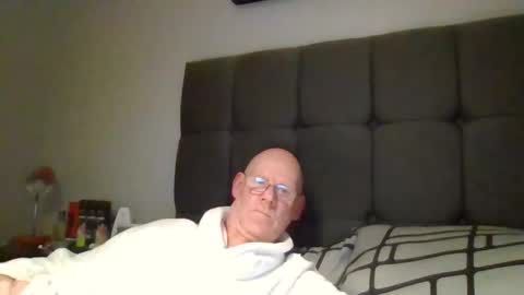 Snapshot of kevlooking4sez chatting on 03.06.25 kevlooking4sez online show from 03.06.25