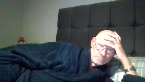 Snapshot of kevlooking4sez chatting on 11.01.25 kevlooking4sez online show from 11.01.25