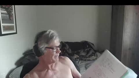 Snapshot of kevwestunder9696 chatting on 11.04.25 kevwestunder9696 online show from 11.04.25