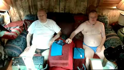 Snapshot of kevydaddyhubby2 chatting on 07.12.26 kevydaddyhubby2 online show from 07.12.26