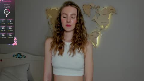 Snapshot of keylalong chatting on 01.18.25 Hi Im Mary Glad to see you in my room PVT is open online show from 01.18.25