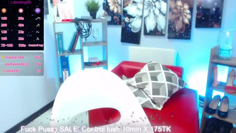 Snapshot of keylathomson chatting on 02.08.25 Keyla online show from 02.08.25