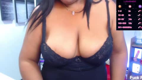 Snapshot of keylathomson chatting on 02.20.25 Keyla online show from 02.20.25