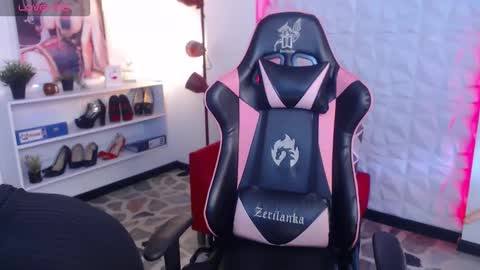 Snapshot of keylathomson chatting on 09.16.25 Keyla online show from 09.16.25