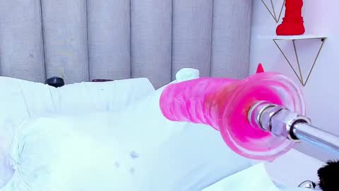 Keylla online show from 12.10.24