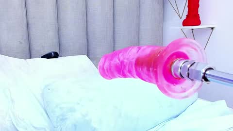 Keylla online show from 12.27.24