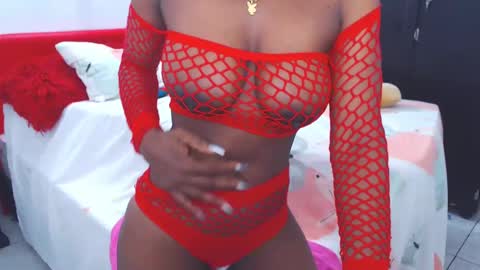 Snapshot of keyra_dainty chatting on 02.16.25 Sandy Saenz online show from 02.16.25