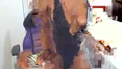 Snapshot of keyra_dainty chatting on 11.25.25 Sandy Saenz online show from 11.25.25