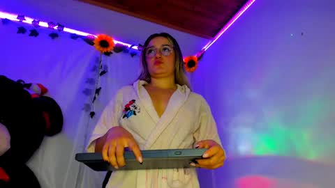 Keyth  online show from 01.10.25