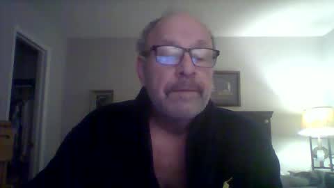 Snapshot of kfries chatting on 12.26.24 Kent online show from 12.26.24