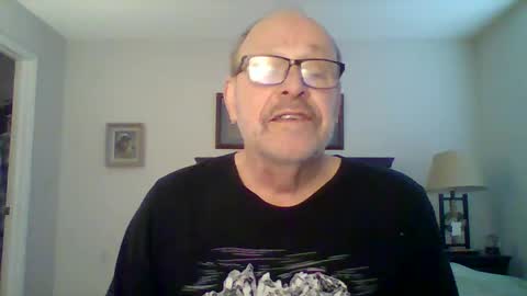 Snapshot of kfries chatting on 01.26.25 Kent online show from 01.26.25