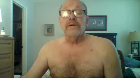 Snapshot of kfries chatting on 03.05.25 Kent online show from 03.05.25