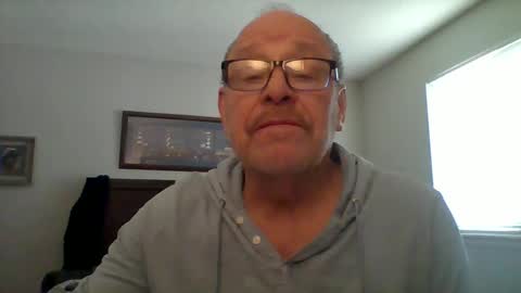 Snapshot of kfries chatting on 03.09.25 Kent online show from 03.09.25