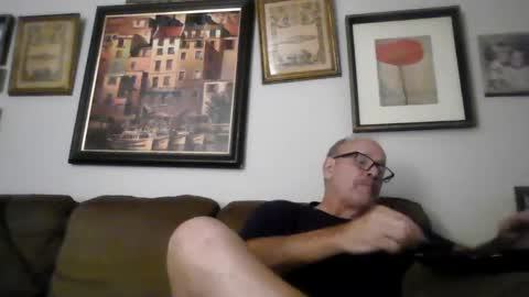Snapshot of kfries chatting on 09.24.25 Kent online show from 09.24.25