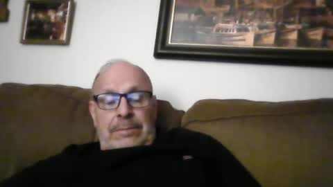 Snapshot of kfries chatting on 09.27.25 Kent online show from 09.27.25