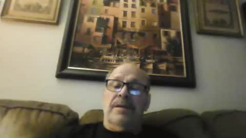 Snapshot of kfries chatting on 10.20.25 Kent online show from 10.20.25