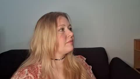 Snapshot of khaleesi0890 chatting on 11.14.25 khaleesi0890 online show from 11.14.25