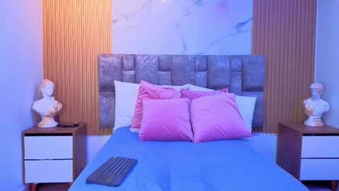 Snapshot of khalifa_fletcher chatting on 11.03.25 khalifa online show from 11.03.25