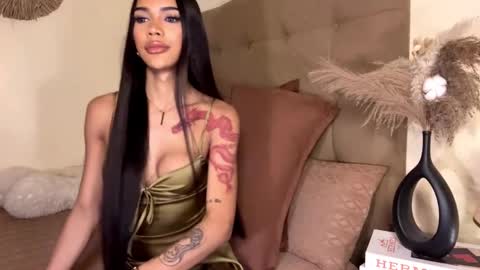 Snapshot of khalifafoxxxx chatting on 03.12.25 khalifa online show from 03.12.25