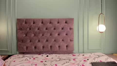 Kathe Hot online show from 12.22.24