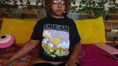 Khaya online show from 09.14.25