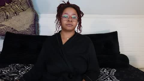 Snapshot of khayaparker chatting on 05.18.26 Khaya online show from 05.18.26