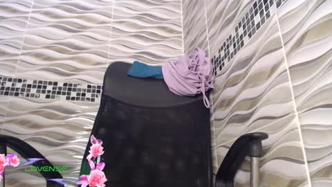 khloe33 online show from 02.18.26