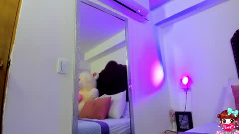 Snapshot of khloe_cutee chatting on 01.22.25 Khloe Cute online show from 01.22.25