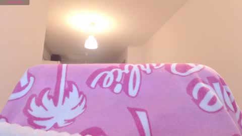 Snapshot of khloe_star chatting on 01.24.25 Khloe online show from 01.24.25