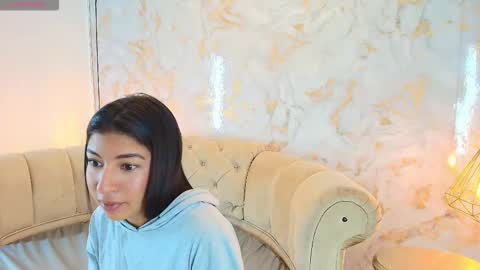 Snapshot of khloeblake chatting on 01.16.26 Khloe online show from 01.16.26