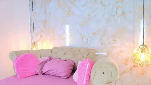 Khloe online show from 04.21.26