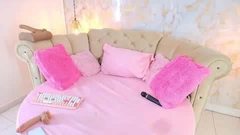 Khloe online show from 06.05.26