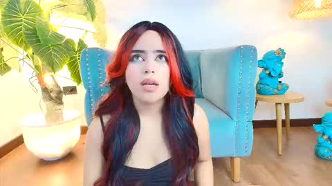 khloejohnson online show from 11.03.25