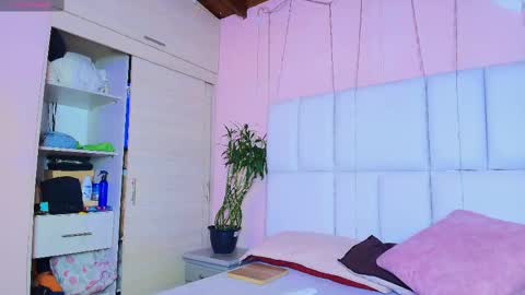    N         M online show from 03.03.25